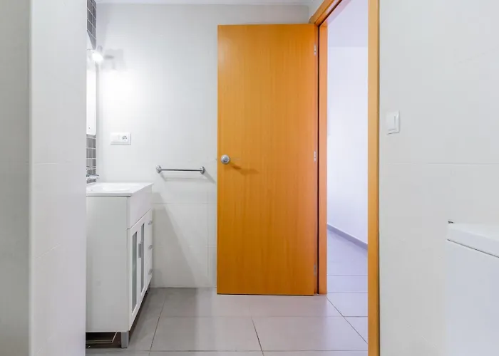 Modern Apartment: Moncofa Beachside Oasis