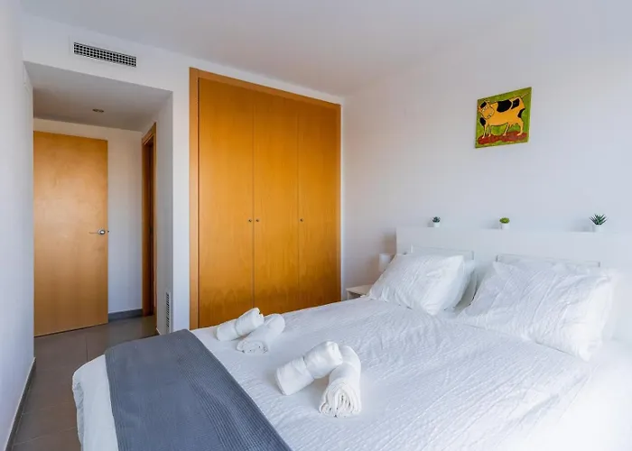 Appartement Modern Apartment: Moncofa Beachside Oasis