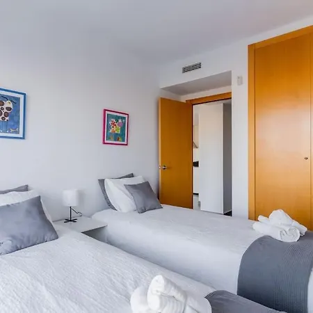 Apartment Modern Apartment: Moncofa Beachside Oasis *