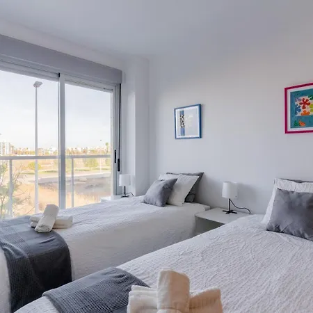 아파트 Modern Apartment: Moncofa Beachside Oasis *